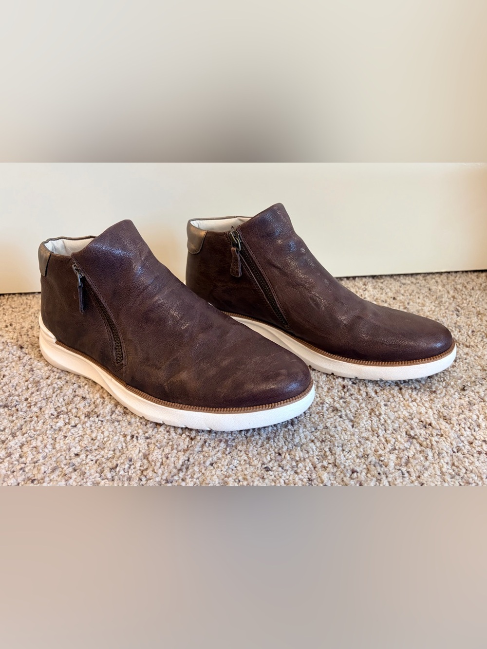 Women's JOHNSTON & MURPHY Emery Zip Bootie in Brown, Size 10M